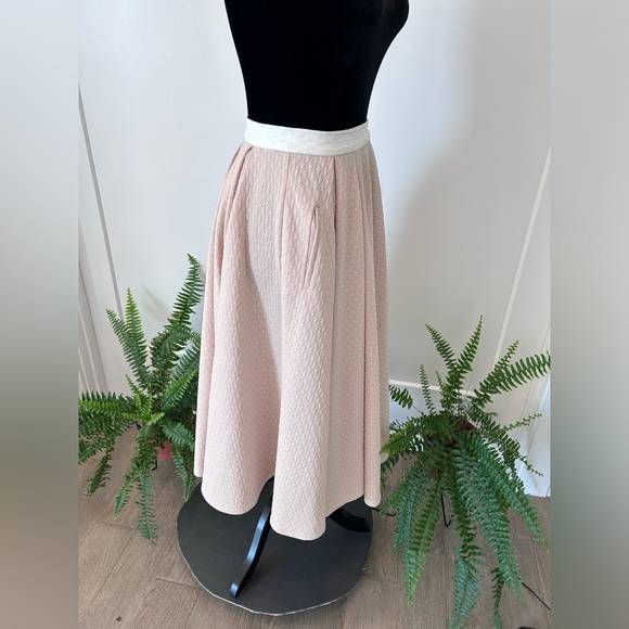 Torn By Ronny Kobo Skater Skirt size XS in beige and cream - Picture 6 of 8